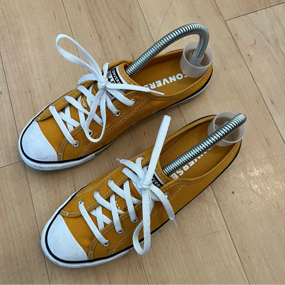 Converse Yellow and White Sneakers Vibrant Style - Picture 2 of 7